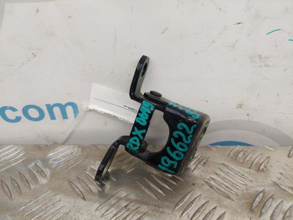 67460-STK-A01ZZ | Петля двері нижня передн. лів. ACURA RDX 06-12