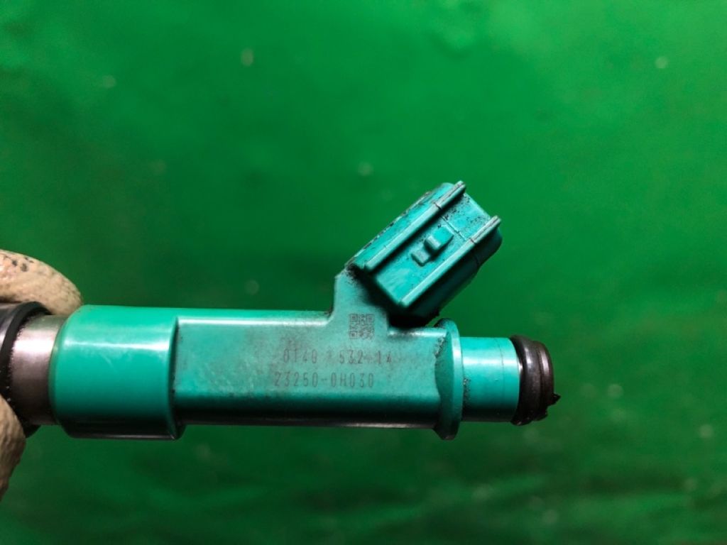 23209-0H030 | Форсунка паливна TOYOTA CAMRY 30 02-06 - Фото 2