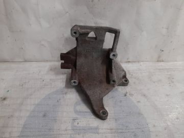 Кронштейн компрессора кондиционера SUBARU FORESTER SG 02-07
