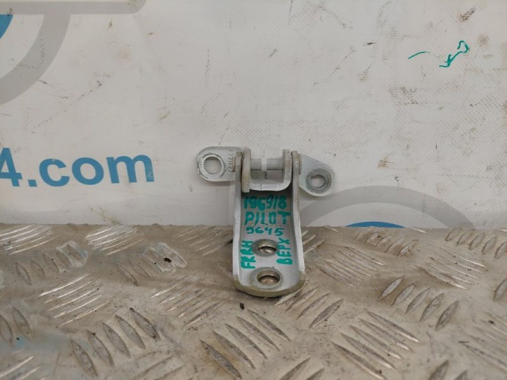 67410-SNE-A01ZZ | Петля двері верхня передн. прав. HONDA PILOT 08-15 - Фото 3