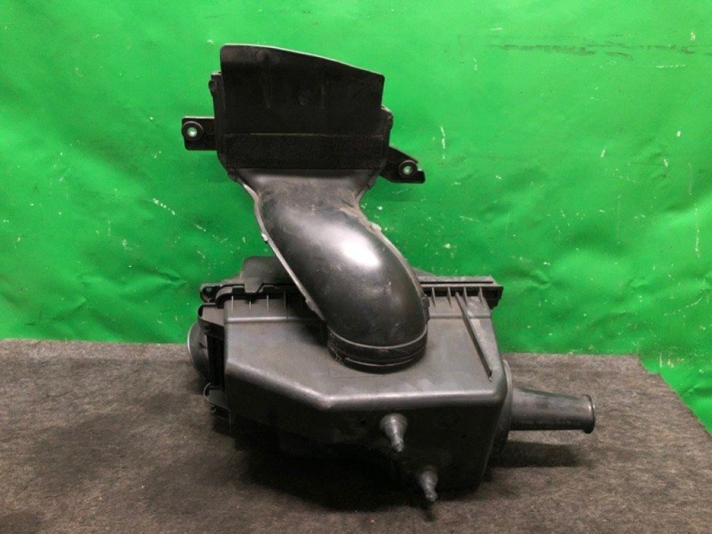 CY01-13-300F | Корпус воздушного фильтра MAZDA CX-9 06-16 - Фото 4