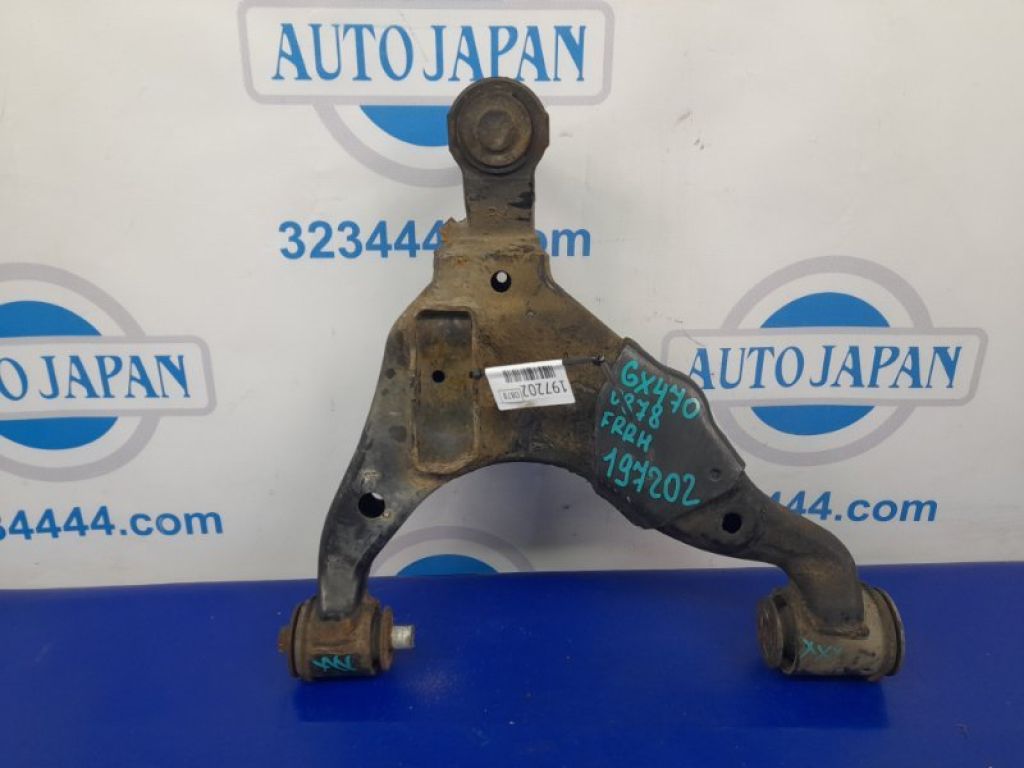 48068-60010 | Важіль передньої підвіски нижній прав. LEXUS GX470 02-09