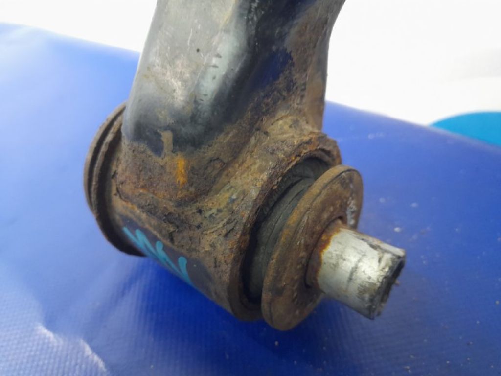 48068-60010 | Важіль передньої підвіски нижній прав. LEXUS GX470 02-09 - Фото 3