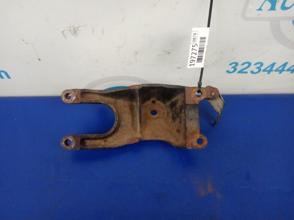 12315-50110 | Кронштейн двигателя лев. LEXUS GX470 02-09 - Фото 3