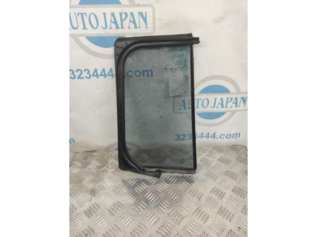 C235-73-661 | Скло дверей глухе задн. лів. MAZDA 5 CR 05-10 - Фото 4