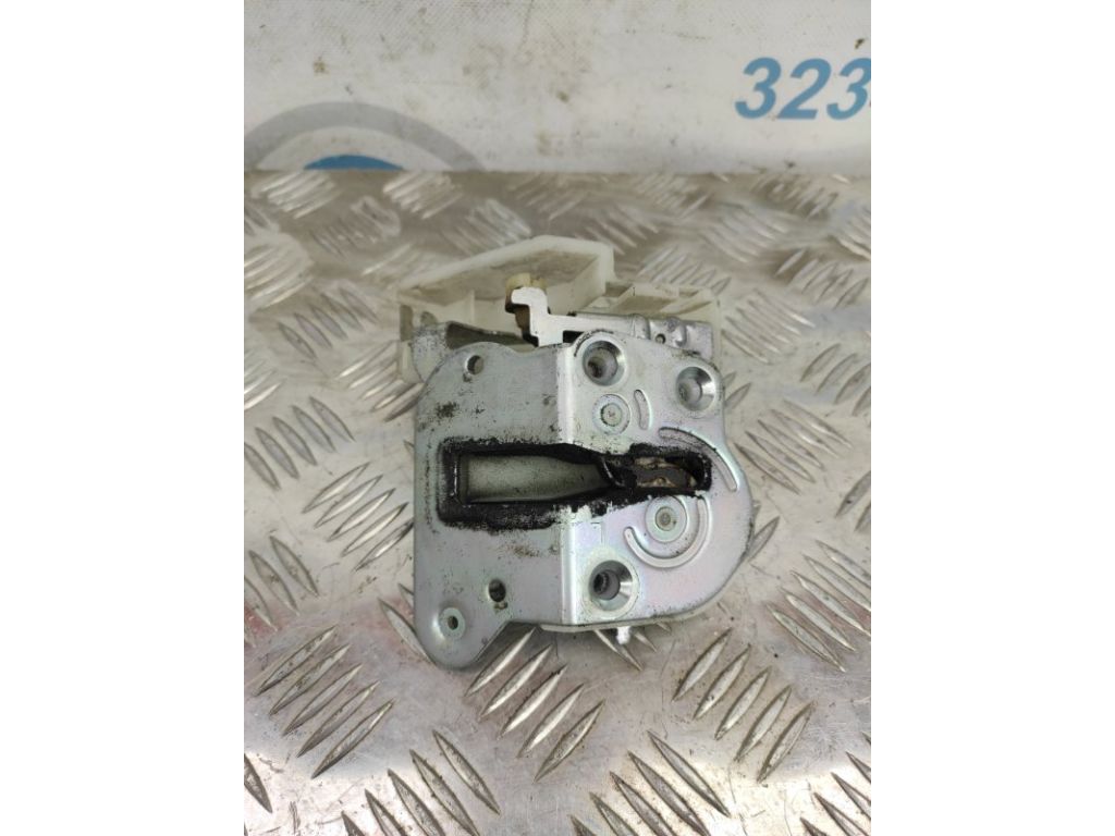 C235-73-310G | Замок двері задн. лів. MAZDA 5 CR 05-10