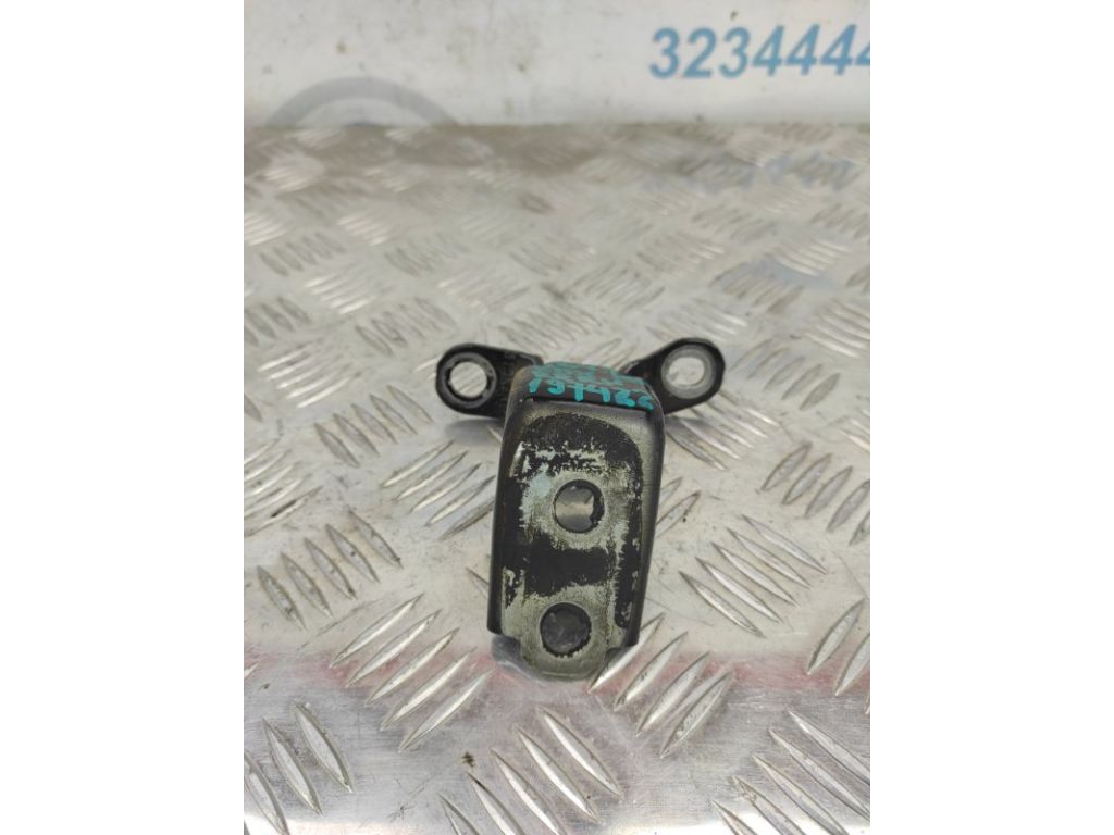 67920-SNE-A01ZZ | Петля двери нижняя задн. прав. ACURA RDX 06-12