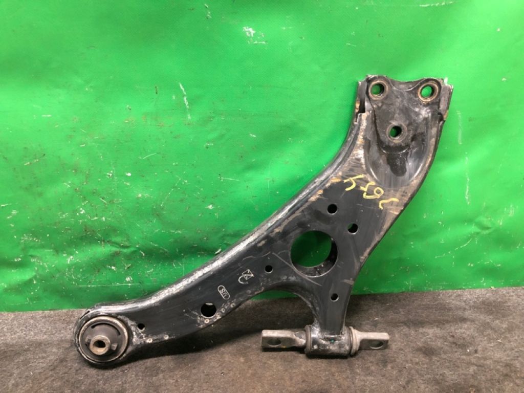 48069-08040 | Важіль передньої підвіски нижній лів. TOYOTA SIENNA 11-16 - Фото 2