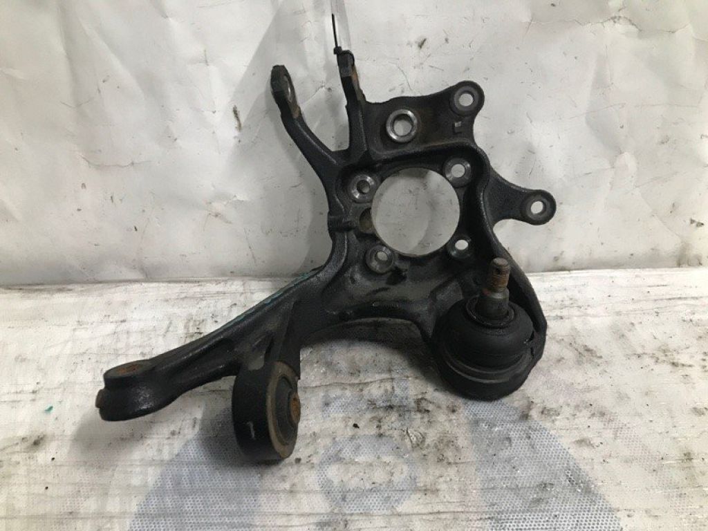 42305-21040 | Цапфа задн. лів. SCION TC 04-10