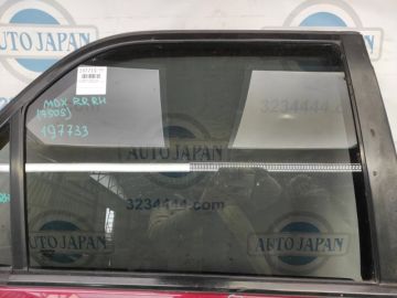 Скло дверей задн. прав. ACURA MDX (YD1) 00-06