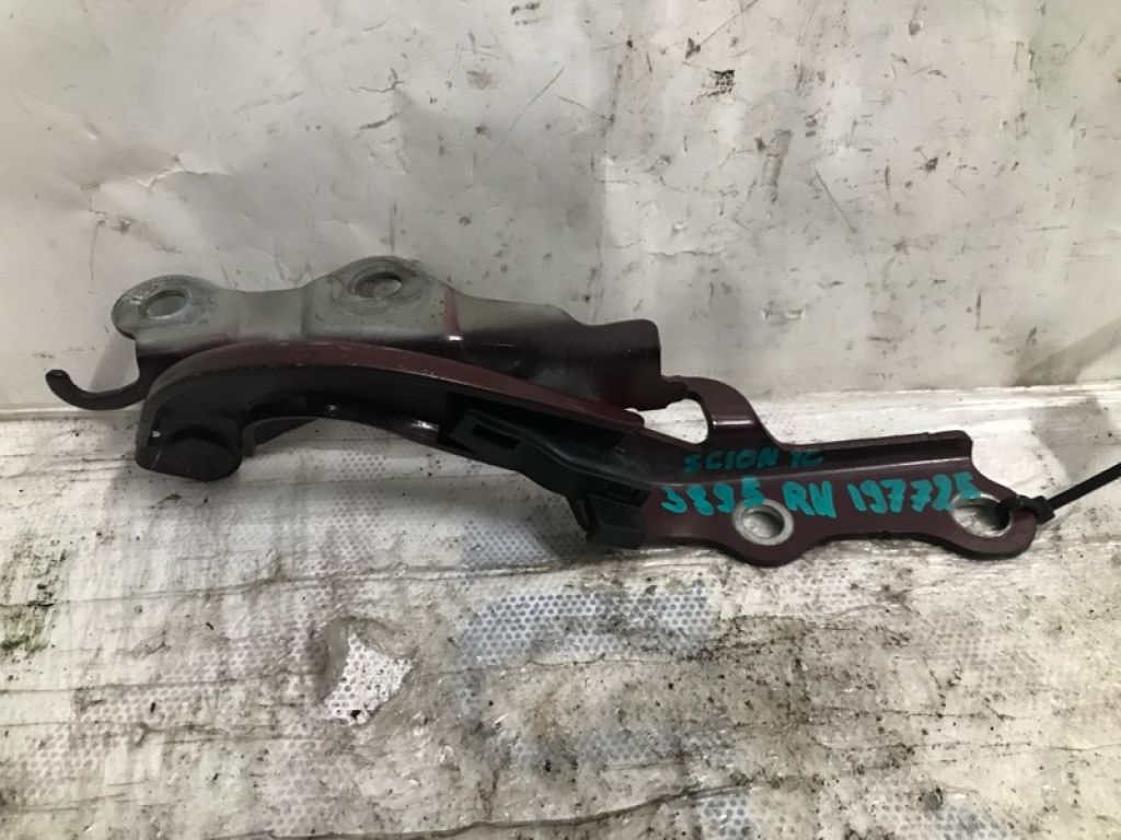 53410-21070 | Петля капота прав. SCION TC 04-10