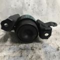 12305-28220 | Подушка двигуна прав. SCION TC 04-10 - Прев'ю 2
