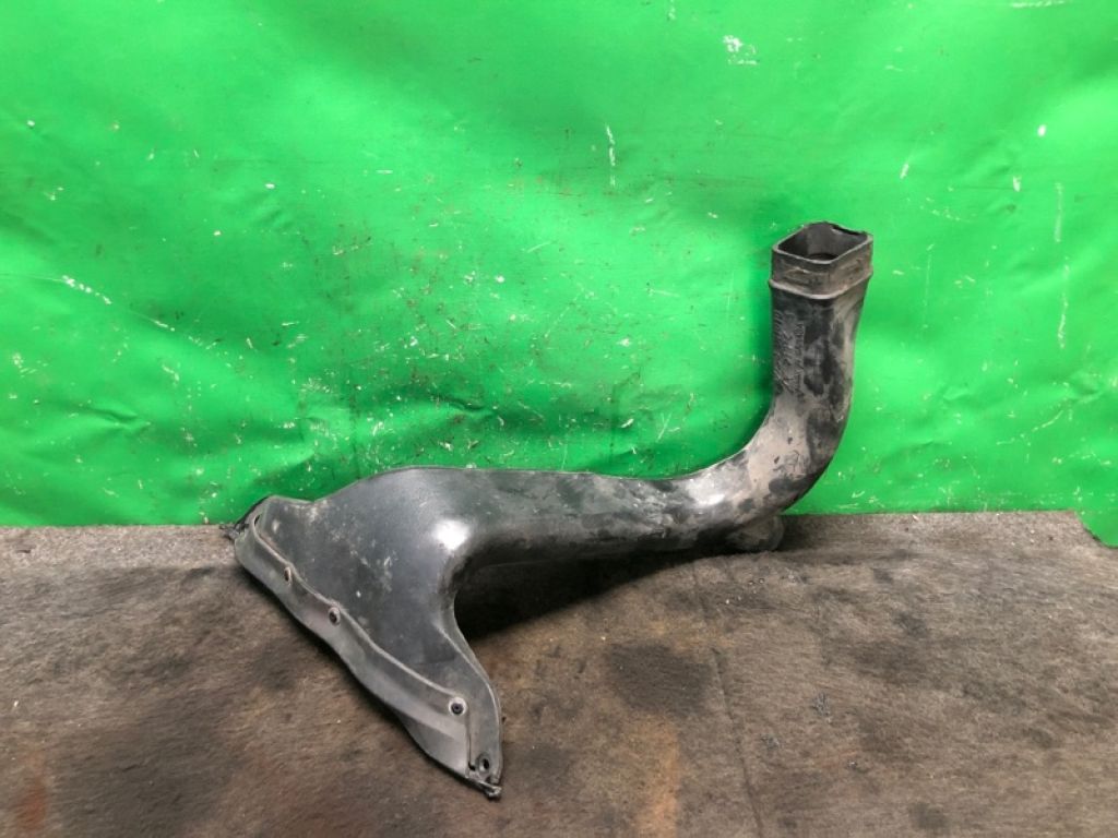 17750-0H010 | Воздухозаборник TOYOTA CAMRY 30 02-06