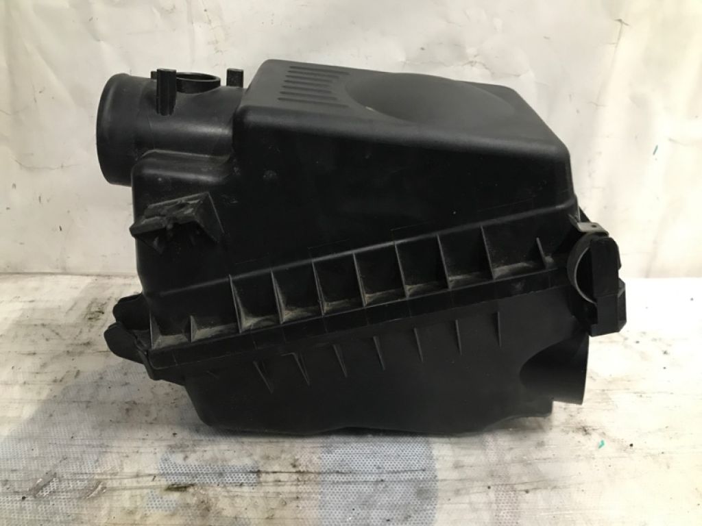 17700-28331 | Корпус воздушного фильтра SCION TC 04-10 - Фото 2