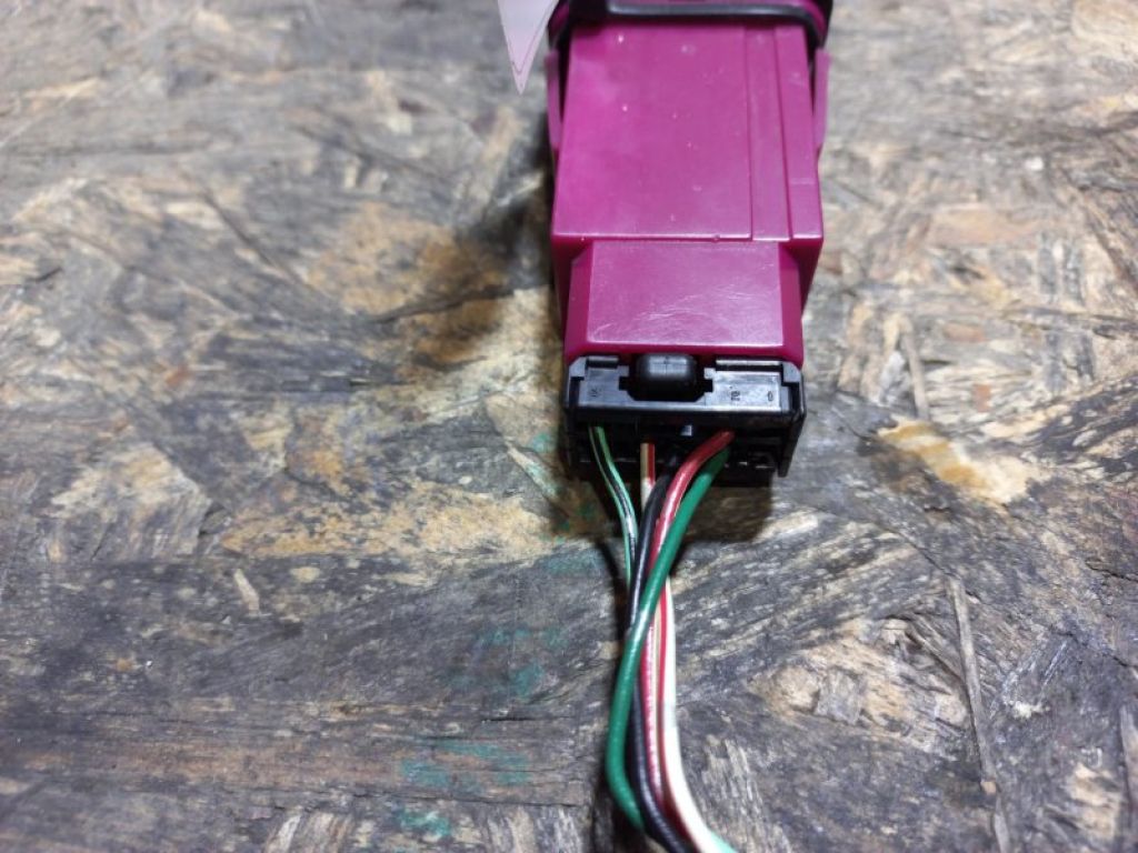 GF3H-66-6F0 | Кнопка MAZDA 626 GF 97-02 - Фото 3