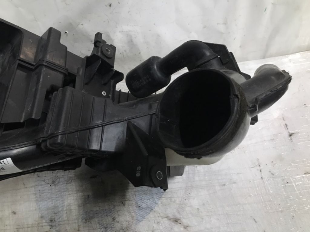 LF5W-13-200A | Резонатор воздушного фильтра MAZDA 5 CR 05-10 - Фото 3