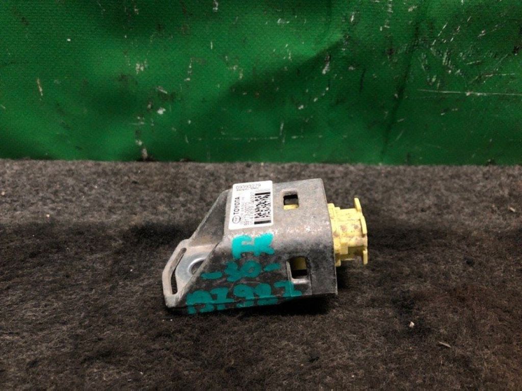 89173-09330 | Датчик удару передн. TOYOTA CAMRY 30 02-06