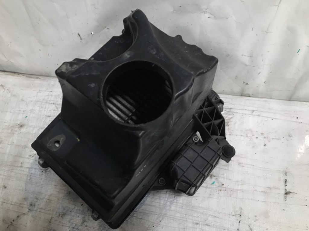 LF50-13-320D | Корпус воздушного фильтра MAZDA 5 CR 05-10 - Фото 6