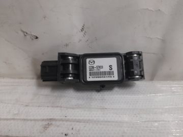 Датчик удара лев. MAZDA 5 CR 05-10