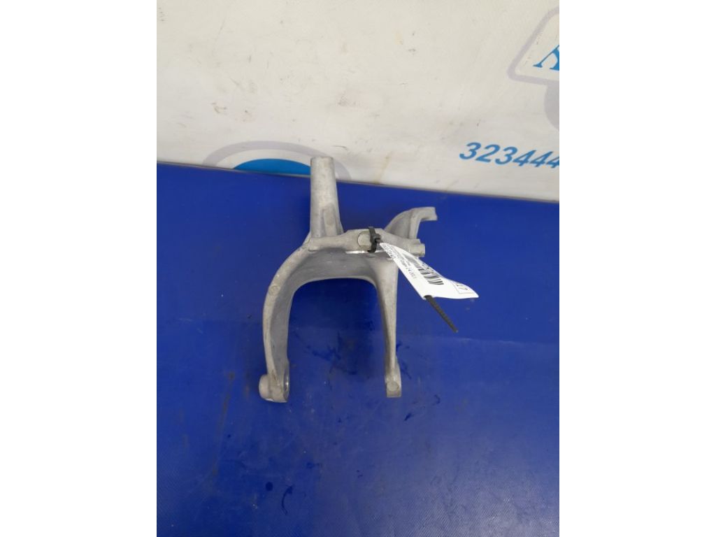 50610-TZ4-A01 | Кронштейн опоры двигателя задн. ACURA TLX 14-17