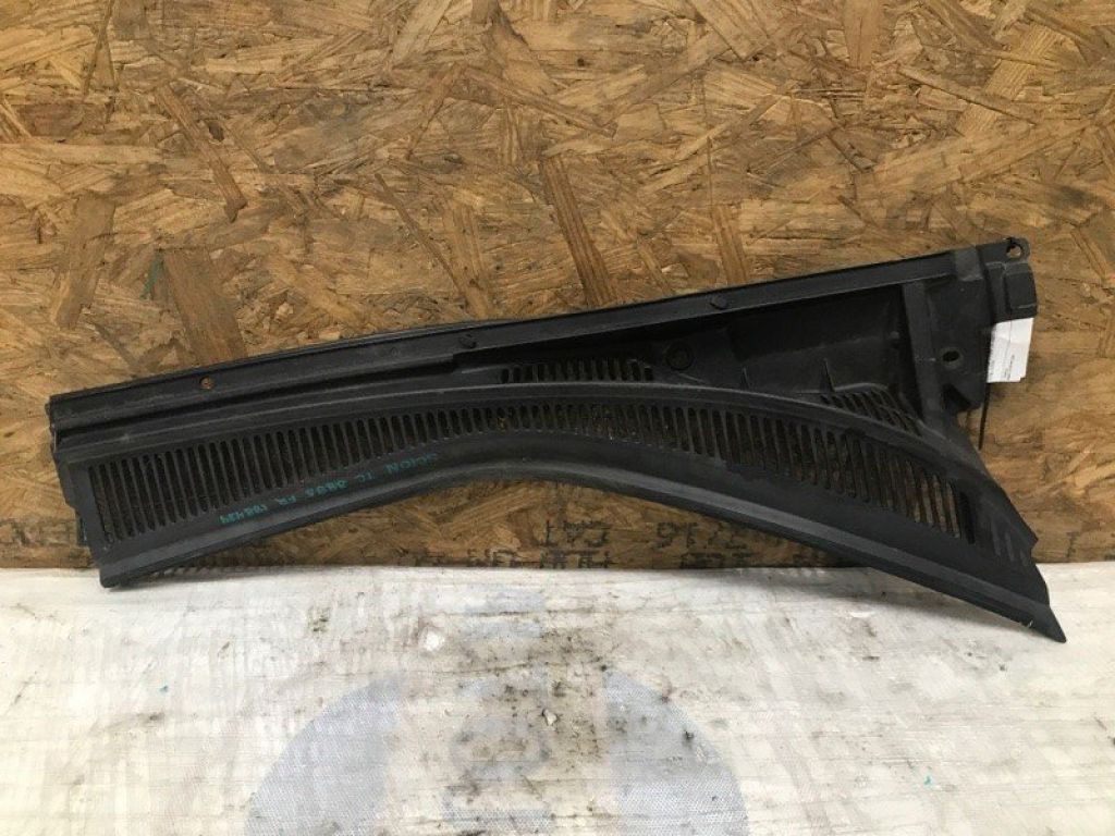 55781-21030 | Пластик под лобовое стекло / Жабо прав. SCION TC 04-10