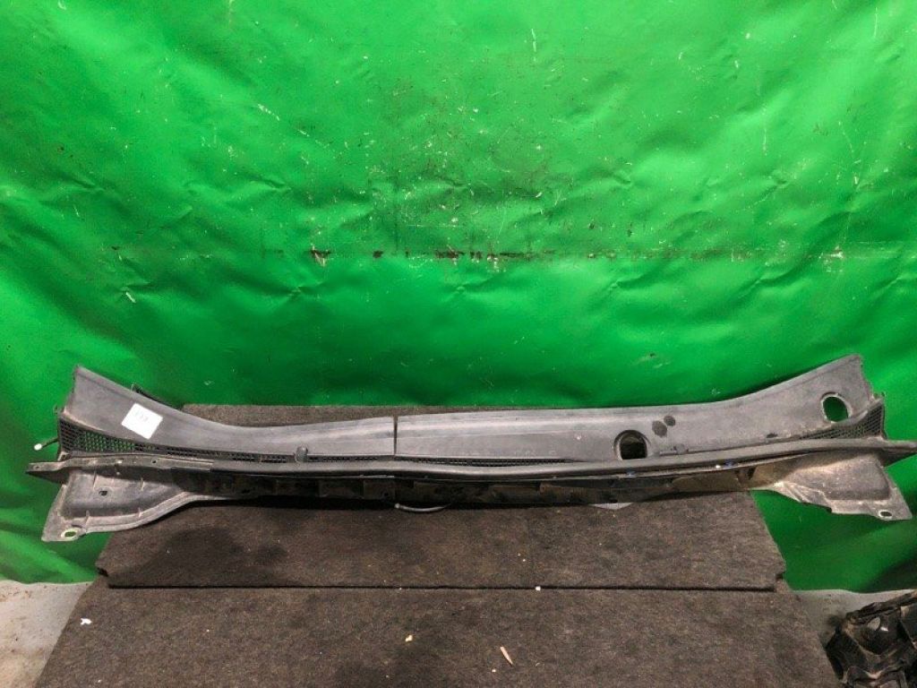EG21-50-7S0J | Пластик під лобове скло / Жабо MAZDA CX-7 06-12