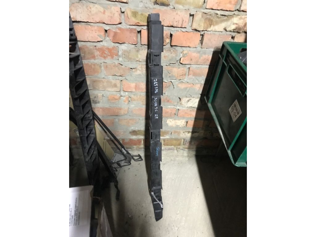 52575-21030 | Кронштейн заднього бампера прав. SCION TC 04-10