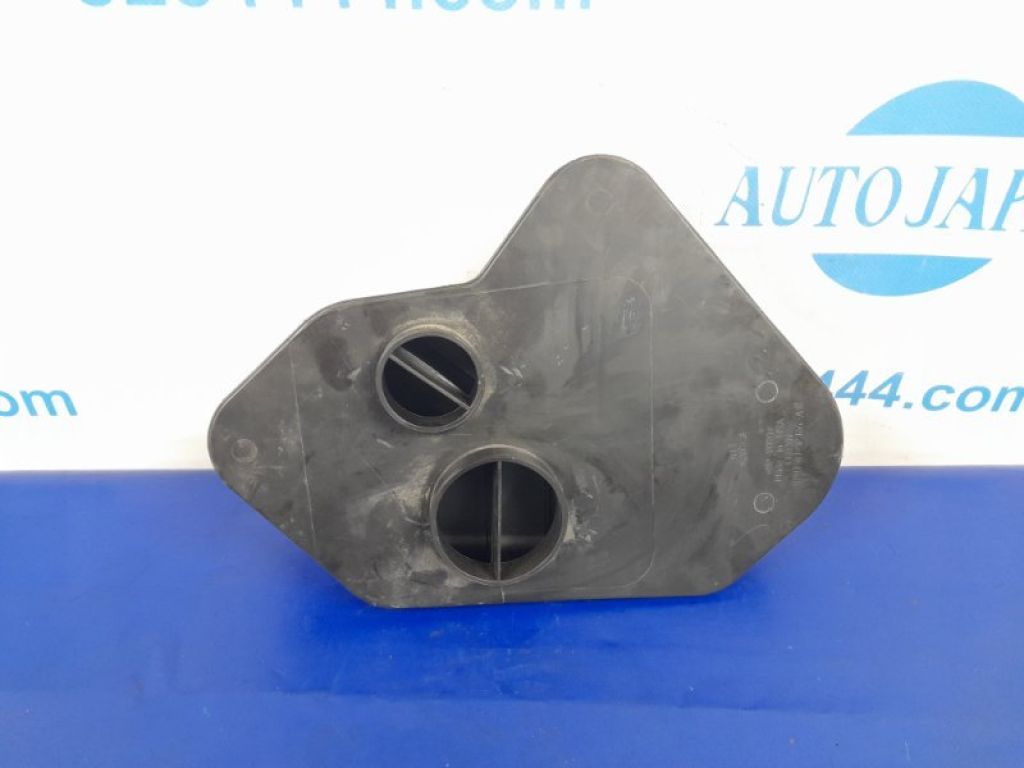 CY01-13-220B | Резонатор повітряного фільтра MAZDA CX-9 06-16