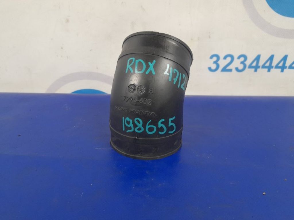 17295-6B2-A01 | Патрубок інтеркулера ACURA RDX 19-