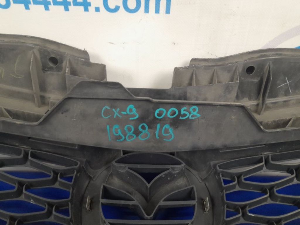 TE69-50-710B | Решітка радіатора MAZDA CX-9 06-16 - Фото 2