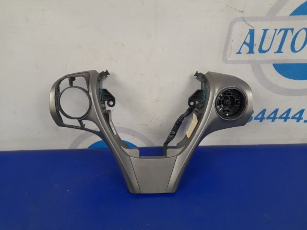 84250-0T020 | накладка в салоні TOYOTA VENZA 09-16