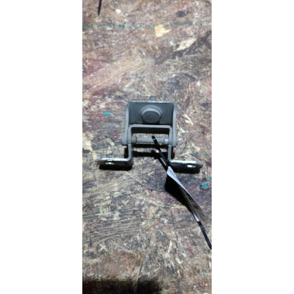 Петля кришки багажника ліва NISSAN VERSA NOTE S 12-17 90400-1HB0A — 2
