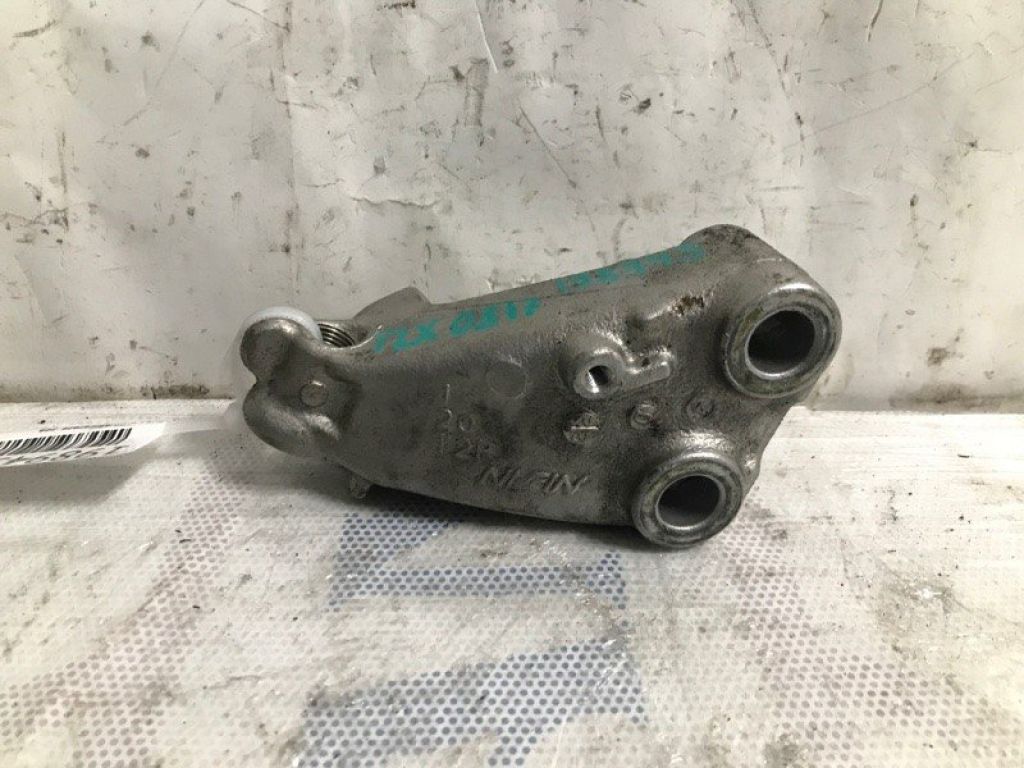50620-T2F-A01 | Кронштейн двигуна лів. ACURA TLX 14-17