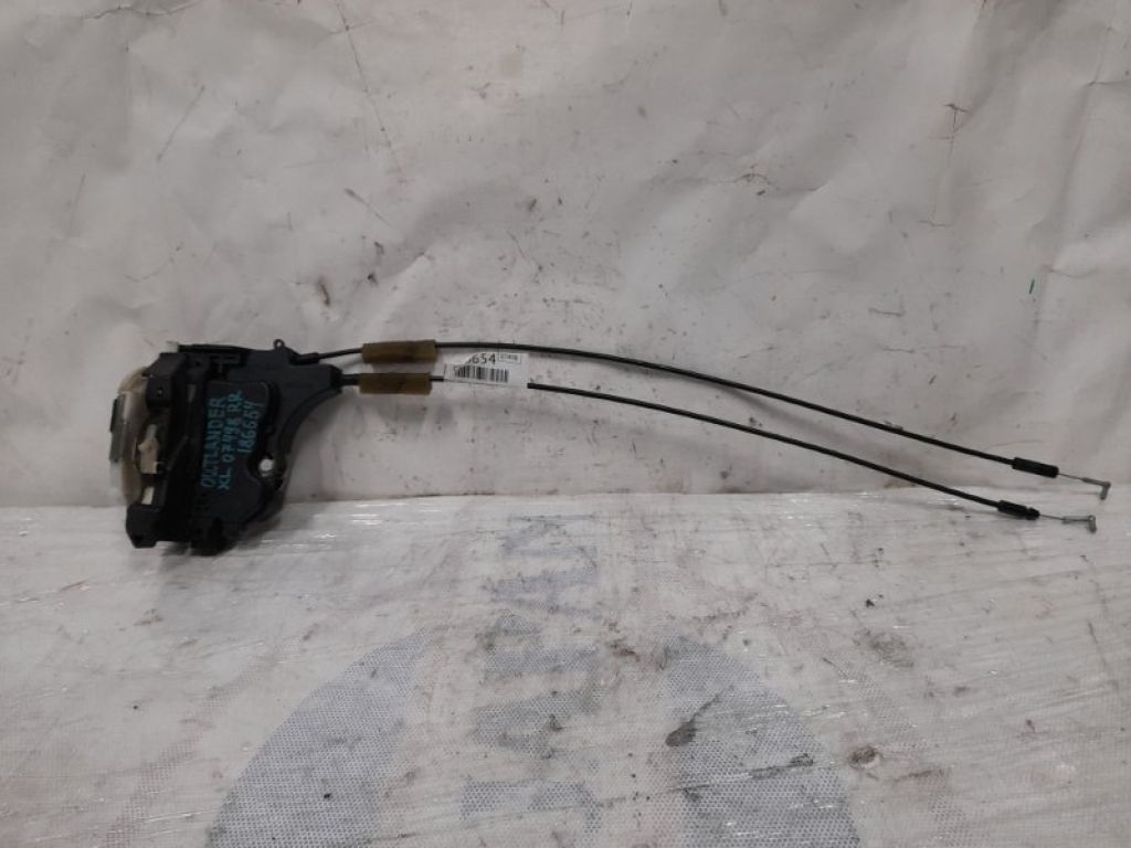 MN145876 | Замок двери задн. прав. MITSUBISHI OUTLANDER XL 05-13