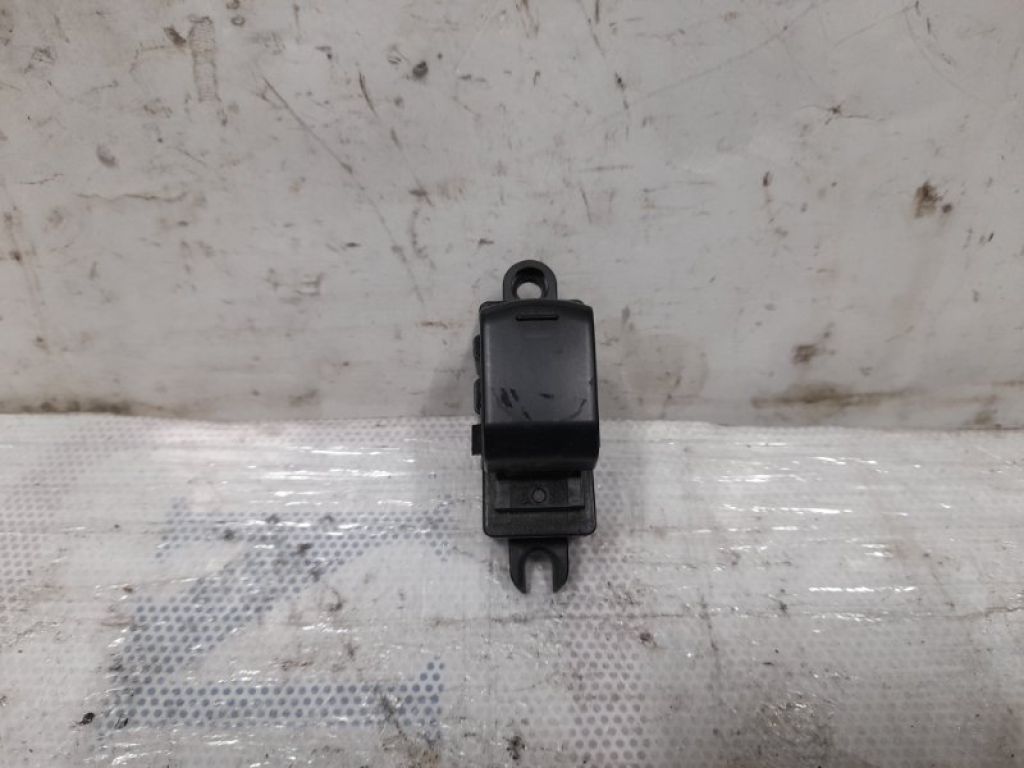 25411-JK00A | Кнопка склопідіймача задн. прав. INFINITI EX35(37) 07-12