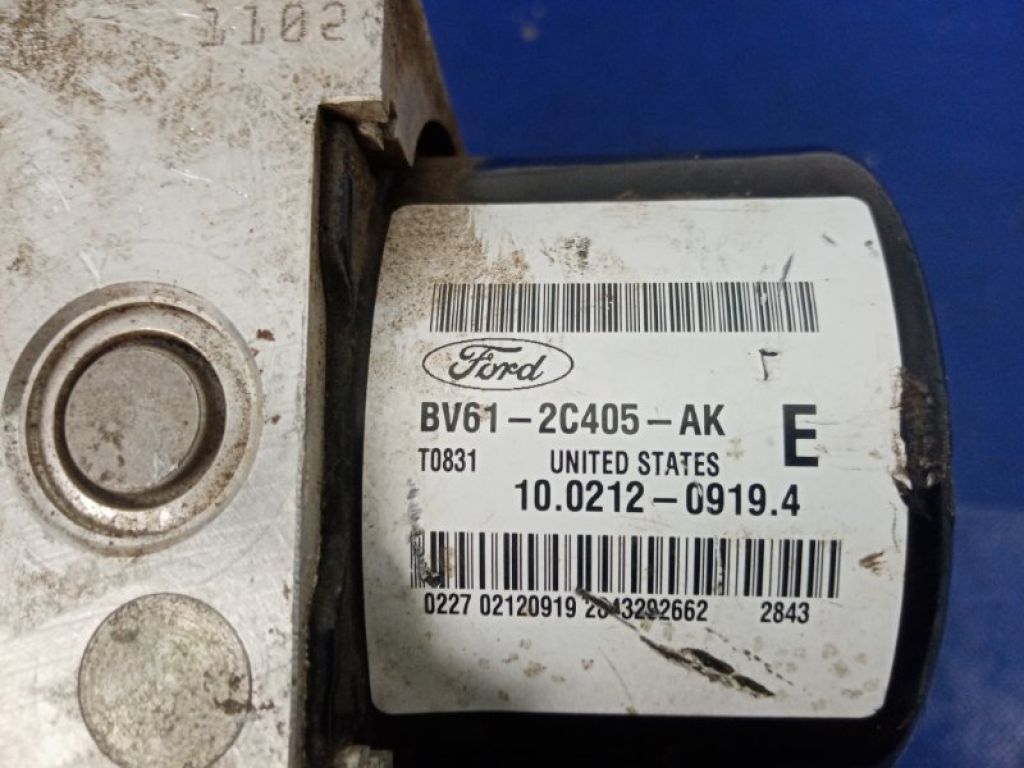 BV61-2C405-AK | Блок ABS FORD FOCUS 10-18 - Фото 4