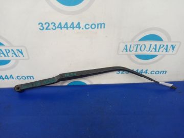 Повідець склоочисника передній прав. MITSUBISHI LANCER X 10 07-15