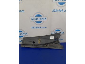 Пластик под лобовое стекло / Жабо лев. SCION TC 04-10