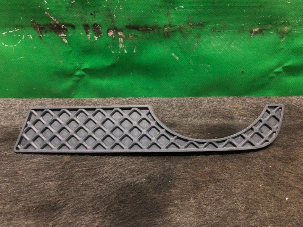 5254306010 | Накладка протитуманної фари прав. TOYOTA SOLARA 03-09