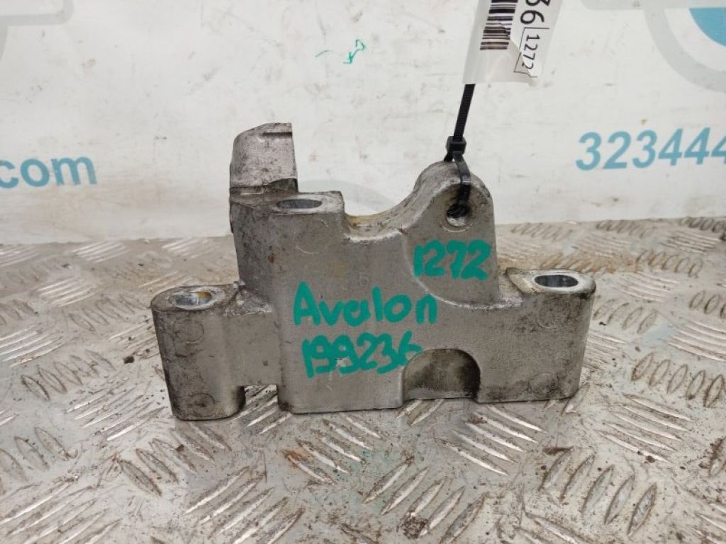 12313-0P020 | Кронштейн двигателя прав. TOYOTA AVALON 05-12