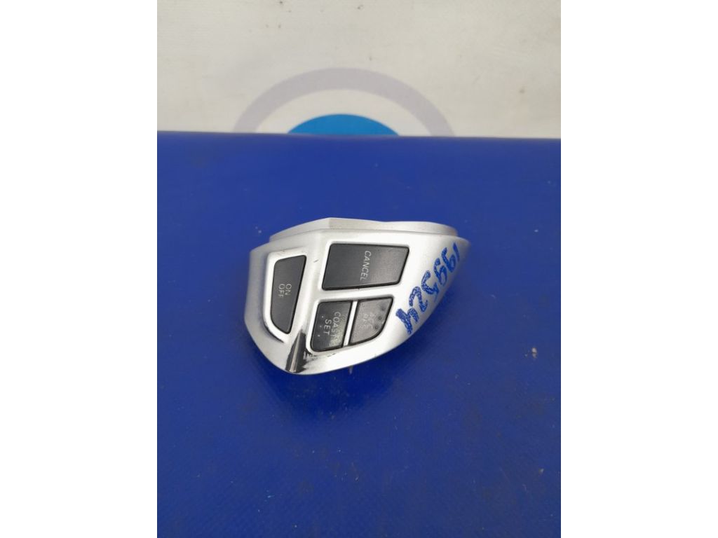 8602A008 | Кнопки руля прав. MITSUBISHI LANCER X 10 07-15