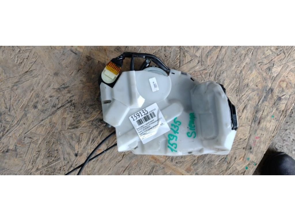 69200-08020 | Замок двери боковой задн. прав. TOYOTA SIENNA 11-16