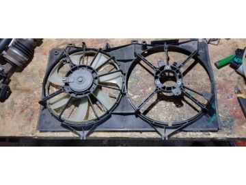 Дифузор вентилятора основного радіатора TOYOTA CAMRY 40 06-11