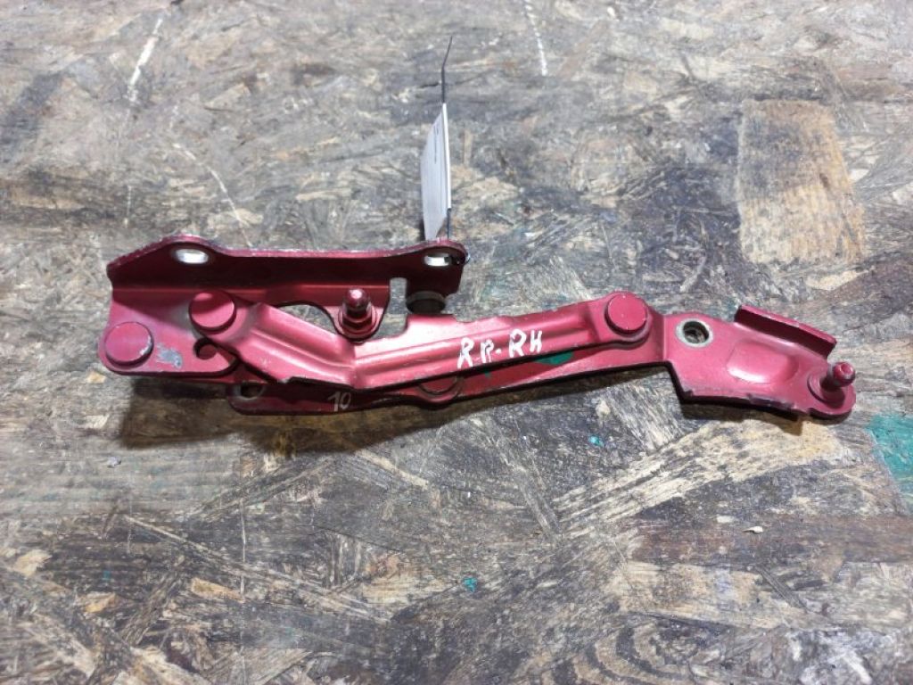 5923A014 | Петля крышки багажника прав. MITSUBISHI LANCER X 10 07-15 - Фото 2