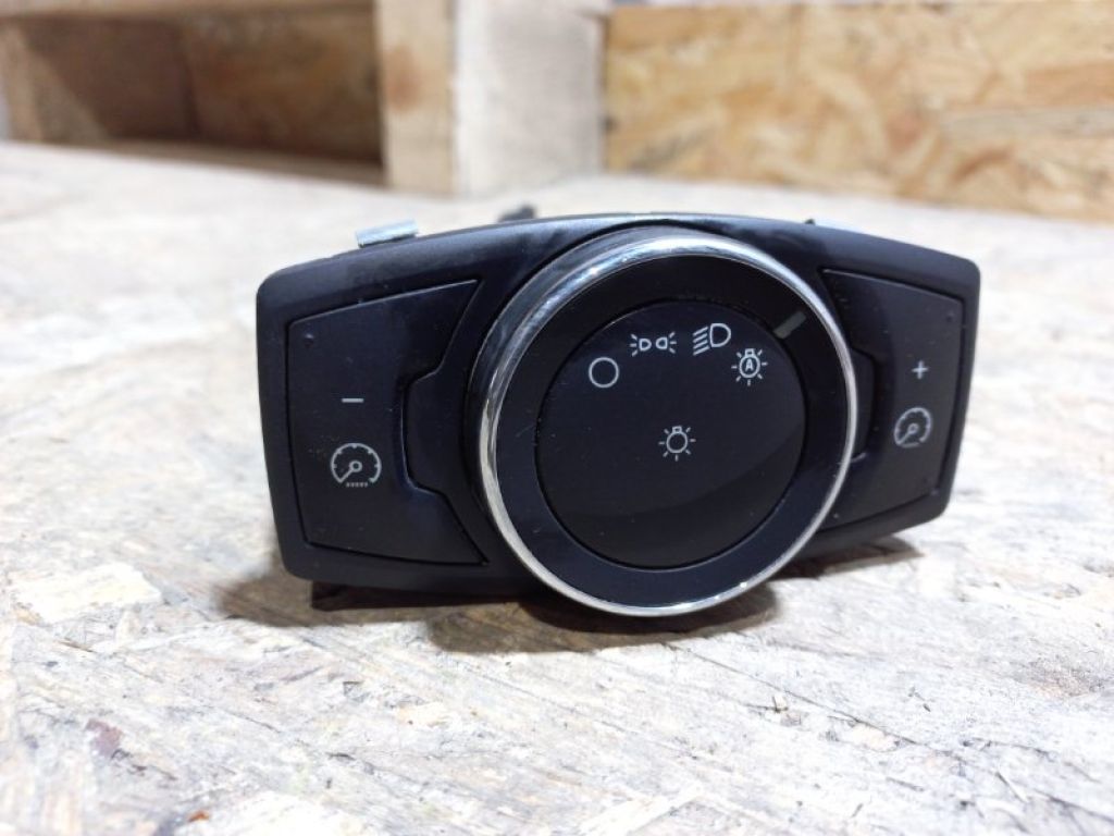 CP9Z-11654-J | Блок управления освещением FORD ESCAPE 12-19