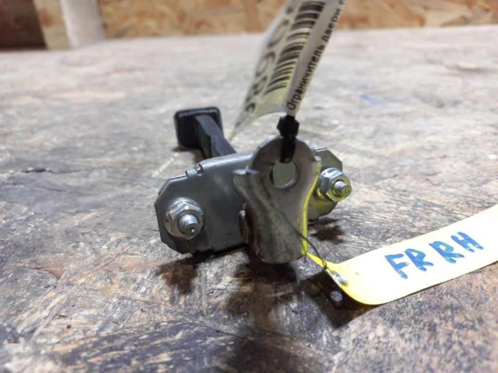 61124AJ010 | Обмежувач дверей передн. прав. SUBARU LEGACY 09-15 BM - Фото 2