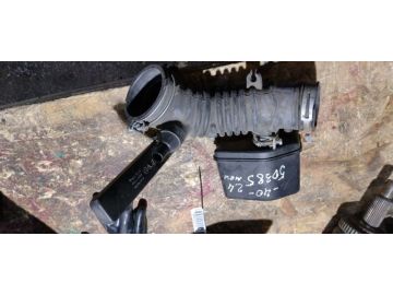 Патрубок воздушного фильтра TOYOTA CAMRY 40 06-11