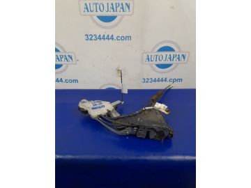 Замок двері передн. лів. LEXUS LS460 06-12