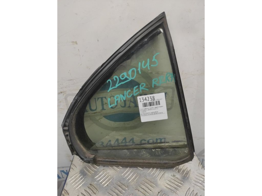 5740A018 | Стекло двери глухое задн. прав. MITSUBISHI LANCER X 10 07-15