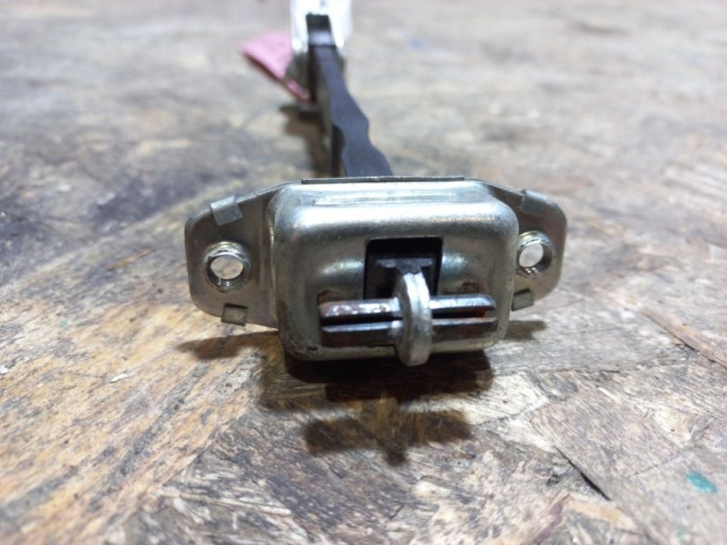 81810-57L01 | Ограничитель двери передн. прав. SUZUKI SX4 06-13 - Фото 2